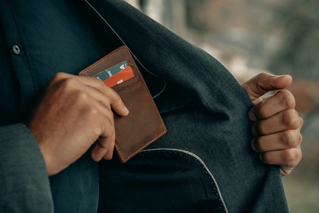 sécuriser son portefeuille et ses papiers en voyage